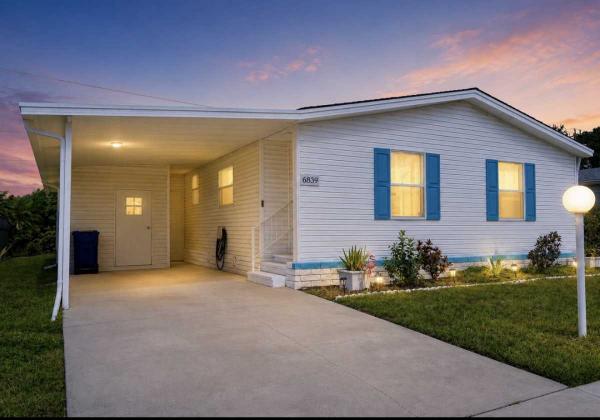 Photo 1 of 2 of home located at 6839 Coconut Grove Cir Ellenton, FL 34222