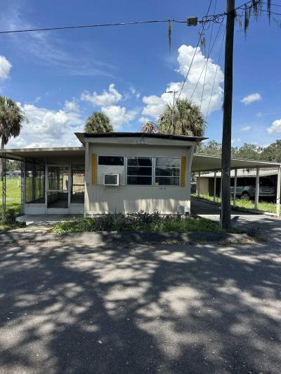 Mobile Home at 38101 Bridge Ave. Zephyrhills, FL 33542