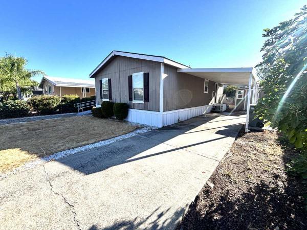 2003  Mobile Home For Sale