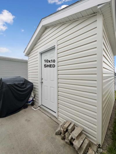Photo 5 of 30 of home located at 2660 Pebble Lane Milford, MI 48380