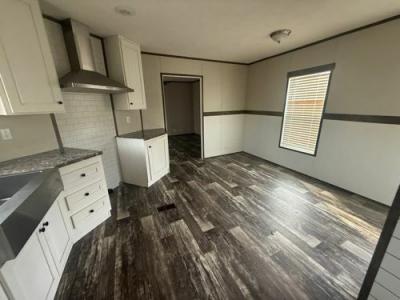Photo 4 of 9 of home located at 125 Burley Avenue London, KY 40741