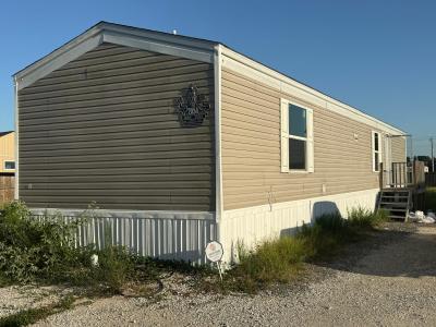 Mobile Home at 2054 Road 5500 Cleveland, TX 77327