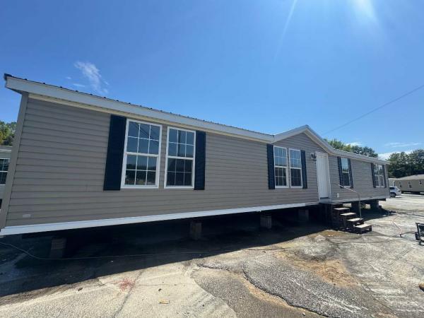 Photo 1 of 2 of home located at Alabama Mobile Home Brokers L 31888 State Highway 75 Oneonta, AL 35121
