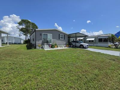 Photo 3 of 16 of home located at 5433 Nerissa Lane Orlando, FL 32822