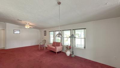 Photo 4 of 18 of home located at 220 Maple Dr Lady Lake, FL 32159