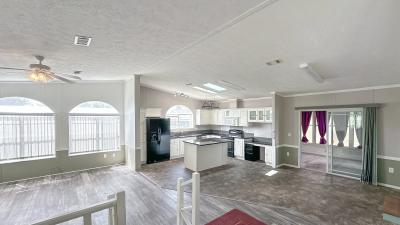 Photo 5 of 18 of home located at 220 Maple Dr Lady Lake, FL 32159