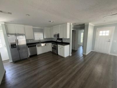 Photo 5 of 10 of home located at 1101 W Commerce Ave #Mh044 Haines City, FL 33844