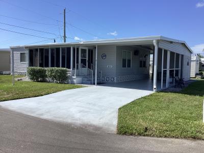Photo 2 of 14 of home located at 811 52nd Avenue Terrace W Bradenton, FL 34207