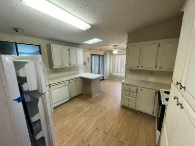 Photo 5 of 20 of home located at 7003 King Palm Court Ellenton, FL 34222
