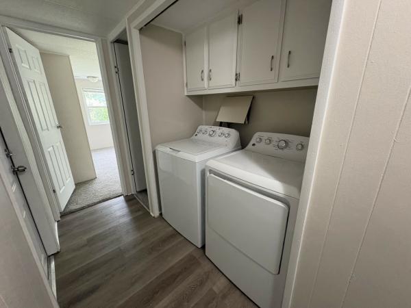 1975 Duke mobile Home