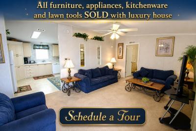 Photo 2 of 31 of home located at 553 Tropical Ave. Davenport, FL 33897