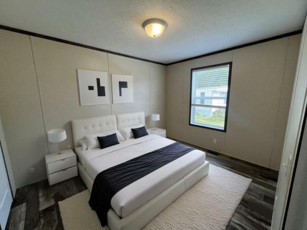 2021 Clayton - Wakarusa Mobile Home For Sale