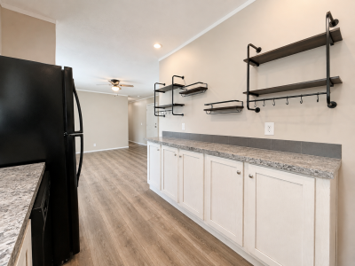 Photo 5 of 25 of home located at 11751 Cascade Circle #91 Romeo, MI 48065