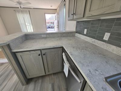 Mobile Home at 35 C St SW Navarre, OH 44662