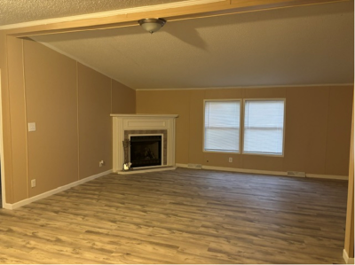 Photo 5 of 14 of home located at 43505 Charlemagne Ave, #431 Sterling Heights, MI 48314