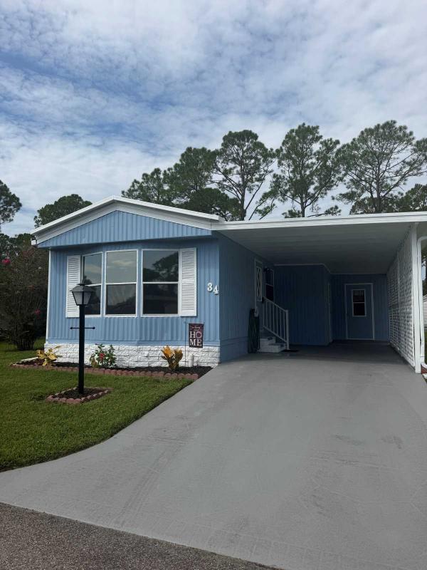 Photo 1 of 1 of home located at 34 Royal Drive Eustis, FL 32726