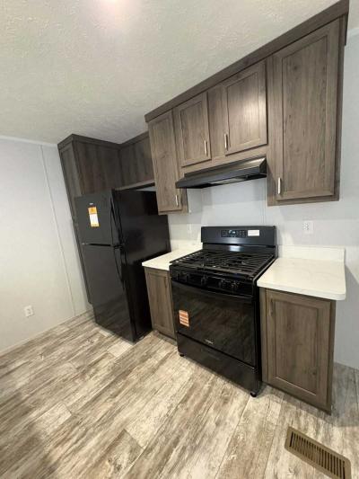 Photo 4 of 16 of home located at 1669 Meadow Lane Reese, MI 48757