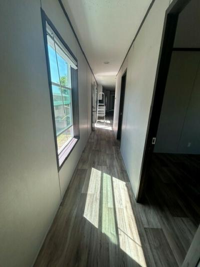 Photo 4 of 5 of home located at 2900 South Interstate Hwy 35 Site 107 Waxahachie, TX 75165