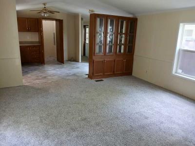 Photo 2 of 6 of home located at 5025 Delta Drive Indianapolis, IN 46241
