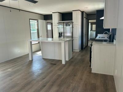 Photo 3 of 5 of home located at 2900 South Interstate Hwy 35 Site 7 Waxahachie, TX 75165