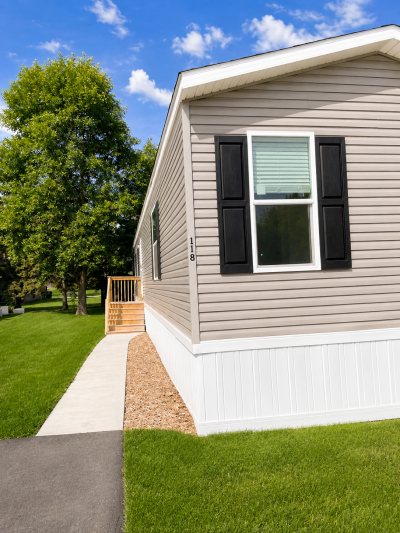 Photo 1 of 8 of home located at 448 California St NW, Lot 118 Hutchinson, MN 55350