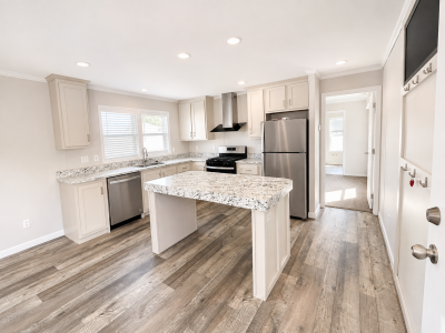 Mobile Home at 448 California St NW, Lot 118 Hutchinson, MN 55350