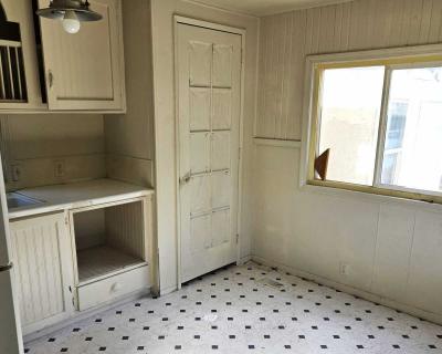 Photo 5 of 7 of home located at 6112 SE Clatsop, Sp. #10 Portland, OR 97206