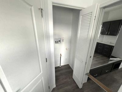 Photo 5 of 7 of home located at 13502 N Frontage Rd #458 Yuma, AZ 85367