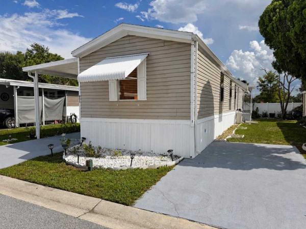 2006  Mobile Home For Sale