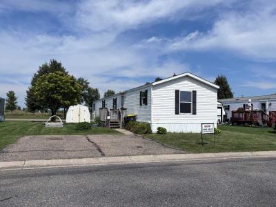 Mobile Home at 2006 Roundtable Rd North Mankato, MN 56003
