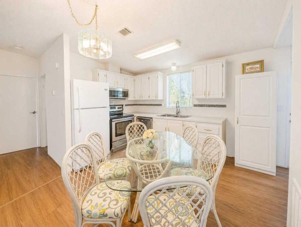 1994 Manufactured Home