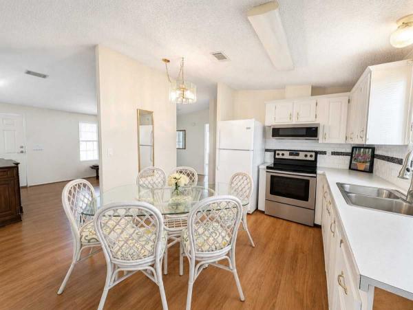 1994 Manufactured Home