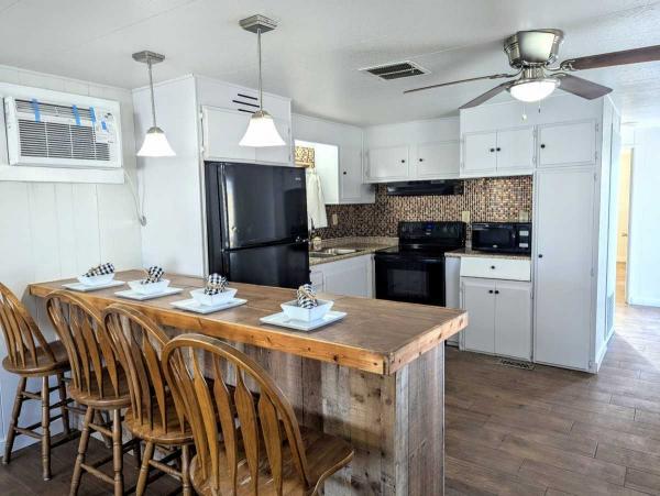 1972 CAVCO Mobile Home For Sale