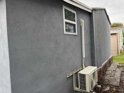 Photo 4 of 12 of home located at 20015 NW 53rd CT Lot 286 Miami Gardens, FL 33055