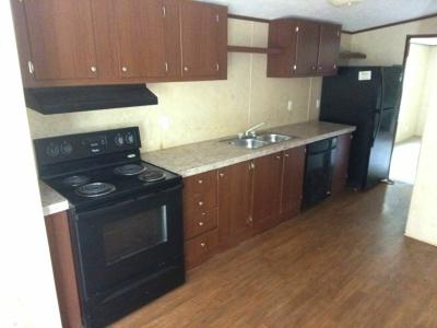 Photo 4 of 12 of home located at 1355 Mckinley Ave Philipp, MS 38950