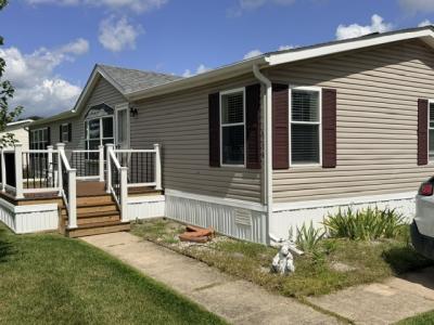 Photo 2 of 17 of home located at 6528 Barrie Circle Brighton, MI 48114