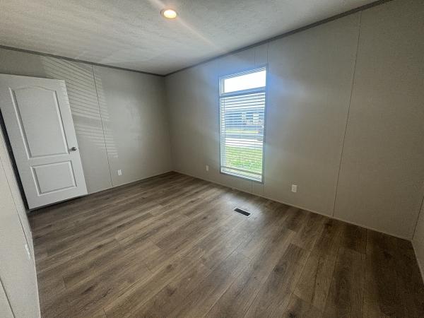 2023 Clayton 31ANN16763AH24 Mobile Home
