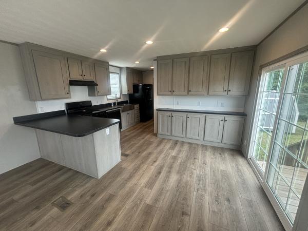 2023 Clayton 31ANN16763AH24 Mobile Home