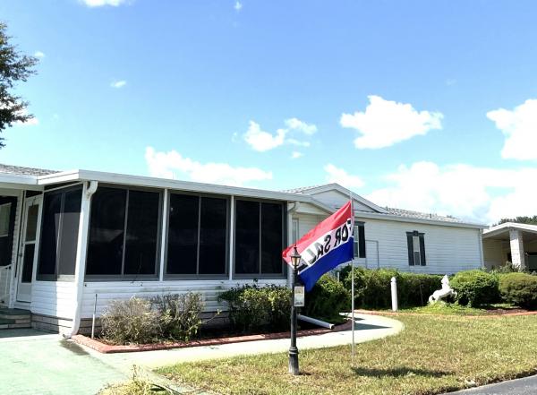 2004 Homes of Merit Mobile Home For Sale