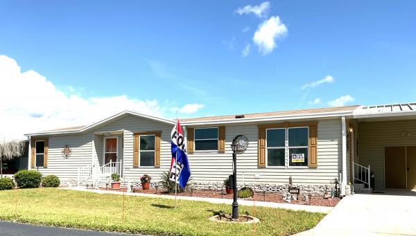 2005 Homes of Merit Mobile Home For Sale
