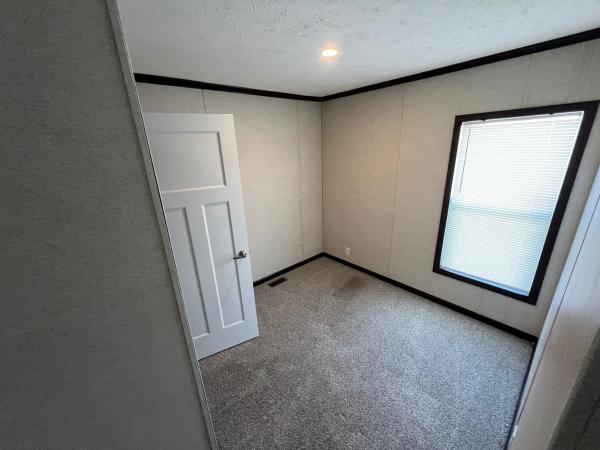 2024 Skyline 33C820 Mobile Home