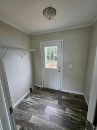 2021 Clayton Homes Inc Community Series Mobile Home