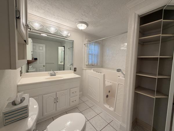 1982 Mansion 24x56-3 Mobile Home