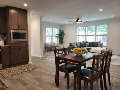 Photo 2 of 21 of home located at 1158 Lake Terrace Rd Elgin, IL 60123