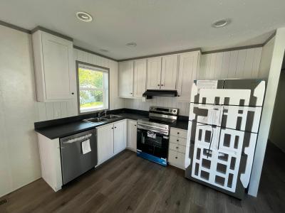 Mobile Home at 2430 Duck Ln Lot 553 Indianapolis, IN 46234
