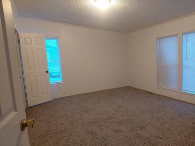 Photo 3 of 5 of home located at 1855 Beechlawn Ypsilanti, MI 48198