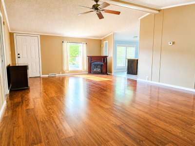 Photo 3 of 18 of home located at 224 Island Drive Elyria, OH 44035