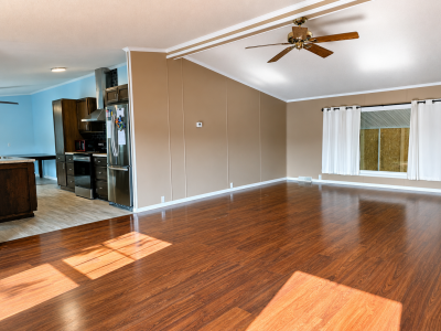 Photo 4 of 18 of home located at 224 Island Drive Elyria, OH 44035