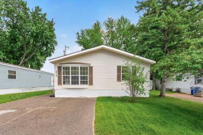 Photo 2 of 28 of home located at 5710 Cabot Dr Saint Paul, MN 55112