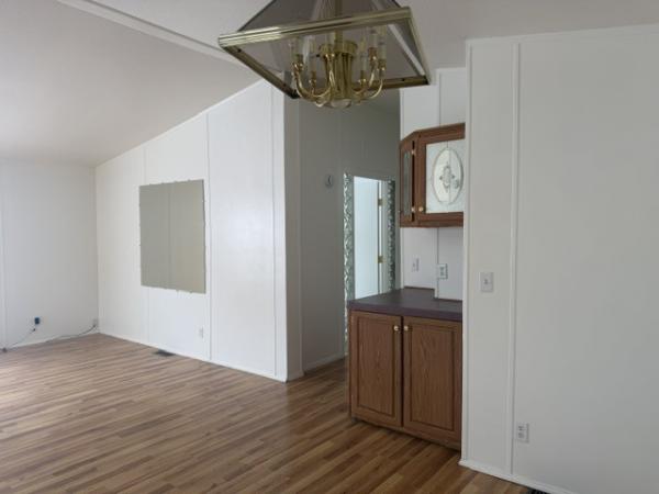 2000 Fleetwood LKPOIN Manufactured Home
